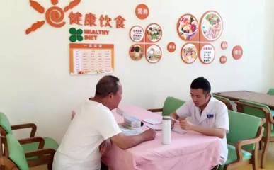 我院眼科深入社區,開展白內障篩查